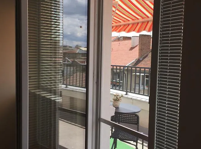 招待所 Rooftop Oscar 索菲亞