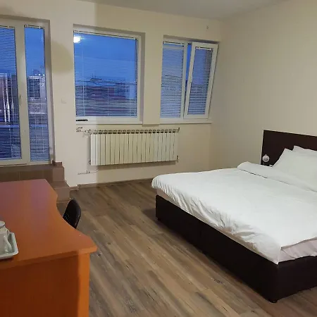 Къща за гости Rooftop Oscar София