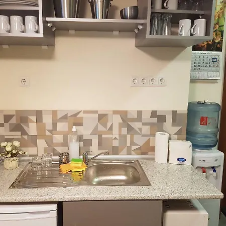 Rooftop Oscar Къща за гости 3*