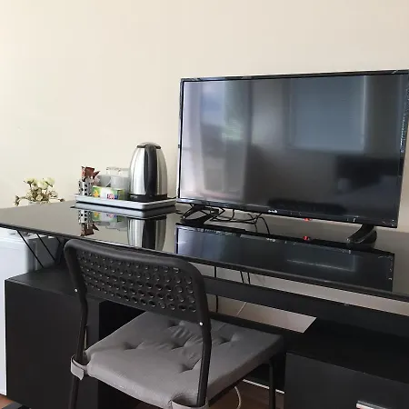 Къща за гости Rooftop Oscar 3*